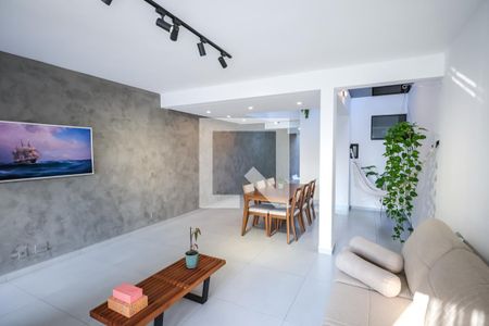 Sala de casa à venda com 3 quartos, 189m² em Vila Moinho Velho, São Paulo