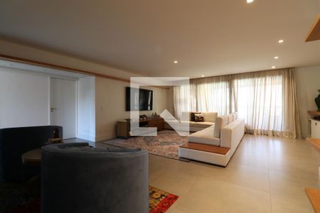Sala de TV de apartamento à venda com 3 quartos, 189m² em Vila Romana, São Paulo