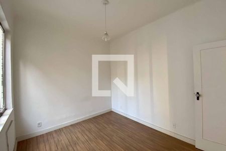 Quarto de apartamento à venda com 1 quarto, 60m² em Catete, Rio de Janeiro