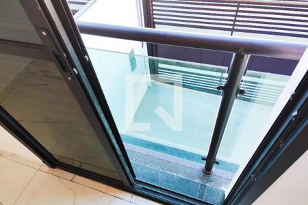 Casa à venda com 76m², 2 quartos e 1 vaga Casa à venda com 76m², 2 quartos e 1 vagaVaranda da Suíte 1