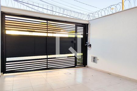 Casa à venda com 76m², 2 quartos e 1 vaga Casa à venda com 76m², 2 quartos e 1 vagaGaragem