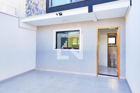 Casa à venda com 76m², 2 quartos e 1 vaga Casa à venda com 76m², 2 quartos e 1 vagaGaragem