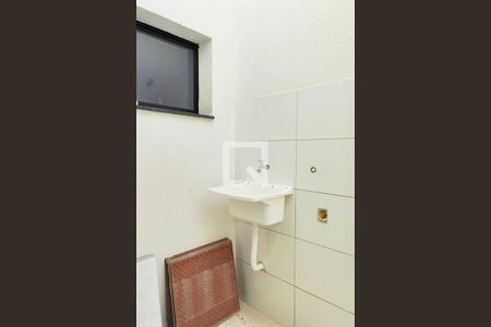 Casa à venda com 76m², 2 quartos e 1 vaga Casa à venda com 76m², 2 quartos e 1 vagaÁrea de Serviço