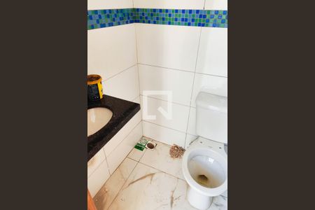 Casa à venda com 76m², 2 quartos e 1 vaga Casa à venda com 76m², 2 quartos e 1 vagaBanheiro da Cobertura