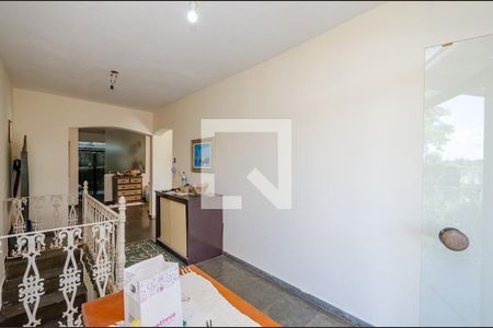 Casa à venda com 240m², 3 quartos e 13 vagasCorredor