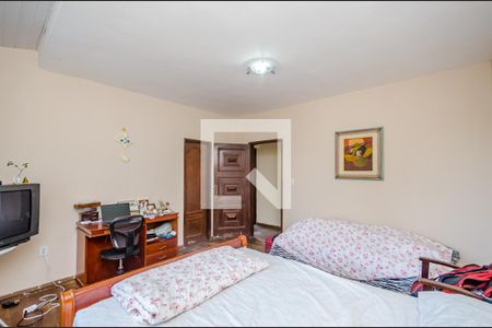 Casa à venda com 240m², 3 quartos e 13 vagasQuarto 