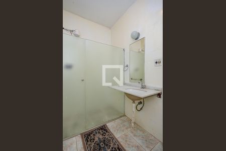 Casa à venda com 240m², 3 quartos e 13 vagasBanheiro