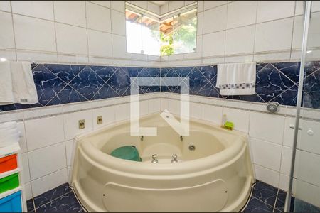 Casa à venda com 240m², 3 quartos e 13 vagasBanheiro Quarto 