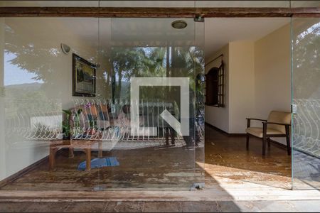 Casa à venda com 240m², 3 quartos e 13 vagasVaranda