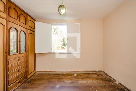 Casa à venda com 240m², 3 quartos e 13 vagasVista Quarto 2