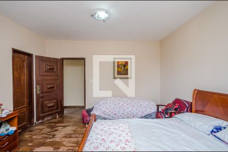 Casa à venda com 240m², 3 quartos e 13 vagasQuarto 