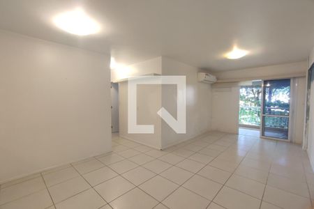 Sala de apartamento para alugar com 3 quartos, 85m² em Taquara, Rio de Janeiro
