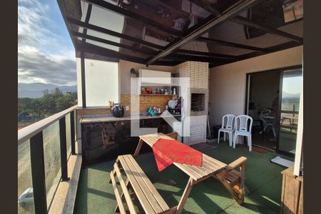 Apartamento à venda com 178m², 4 quartos e 2 vagasVaranda gourmet