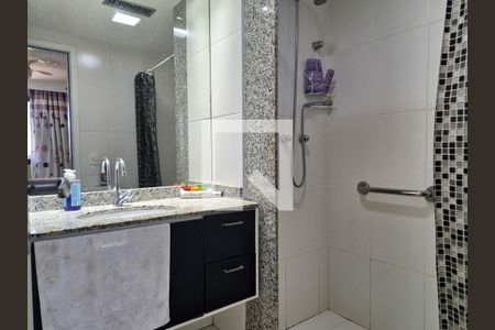 Apartamento à venda com 178m², 4 quartos e 2 vagasQuarto 2 Banheiro
