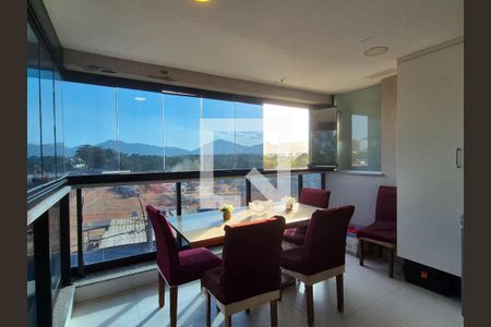 Apartamento à venda com 178m², 4 quartos e 2 vagasSala