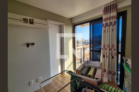 Apartamento à venda com 178m², 4 quartos e 2 vagasVaranda