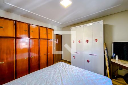 Quarto 1 de casa para alugar com 3 quartos, 200m² em Vila Prudente, São Paulo