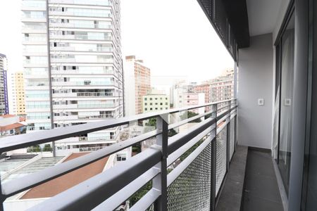 Varanda de kitnet/studio para alugar com 1 quarto, 29m² em Pinheiros, São Paulo