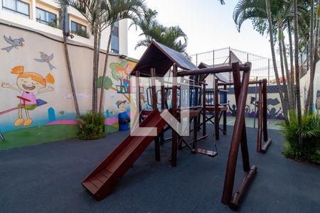 Apartamento à venda com 64m², 2 quartos e 1 vagaÁrea comum - Playground