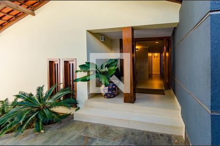 Casa à venda com 400m², 4 quartos e 4 vagasEntrada