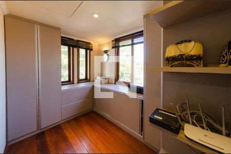 Casa à venda com 400m², 4 quartos e 4 vagasCorredor