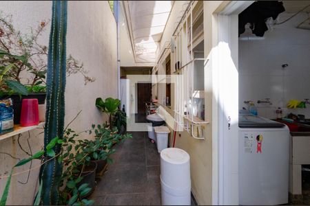 Casa à venda com 400m², 4 quartos e 4 vagasCorredor