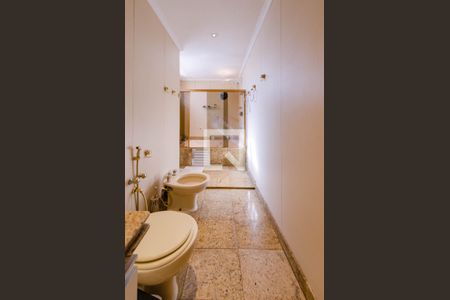 Casa à venda com 400m², 4 quartos e 4 vagasBanheiro suíte