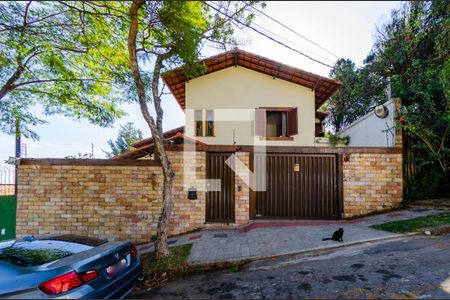 Casa à venda com 400m², 4 quartos e 4 vagasFachada