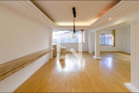Sala de apartamento à venda com 4 quartos, 150m² em Santa Lúcia, Belo Horizonte