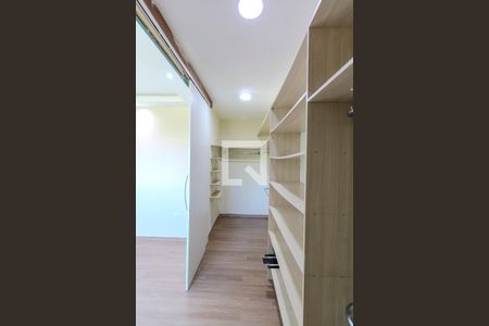 Closet do quarto 1 de casa para alugar com 2 quartos, 88m² em Guaratiba, Rio de Janeiro