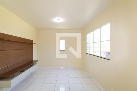 Sala de casa para alugar com 2 quartos, 88m² em Guaratiba, Rio de Janeiro