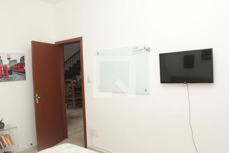quarto 01 de casa à venda com 5 quartos, 360m² em Vila Copacabana, Belo Horizonte