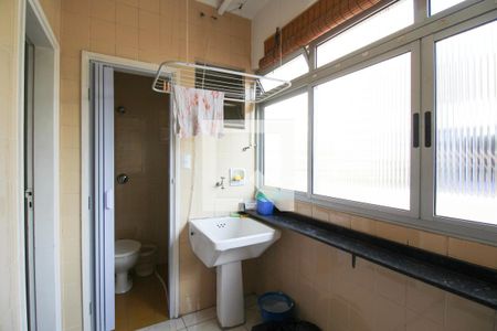 Apartamento à venda com 122m², 3 quartos e 1 vagaÁrea de Serviço