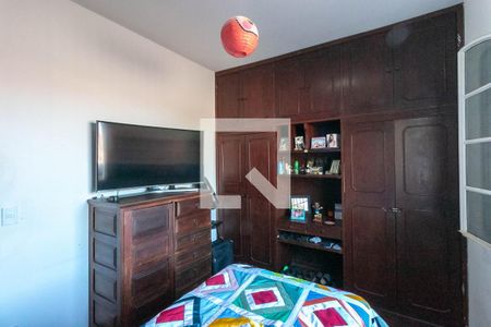 Casa à venda com 360m², 3 quartos e 2 vagasQuarto