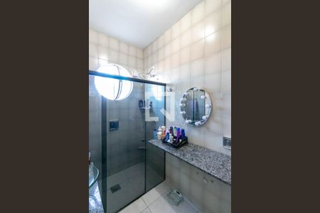 Casa à venda com 360m², 3 quartos e 2 vagasBanheiro