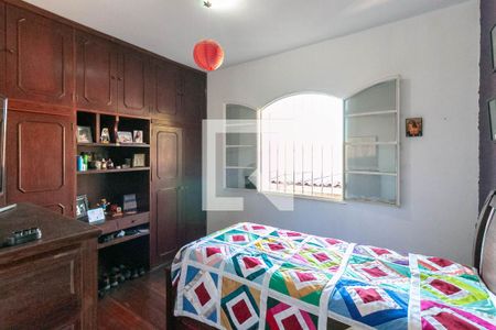 Casa à venda com 360m², 3 quartos e 2 vagasQuarto