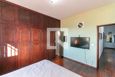 Casa à venda com 360m², 3 quartos e 2 vagasQuarto