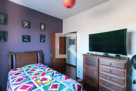 Casa à venda com 360m², 3 quartos e 2 vagasQuarto