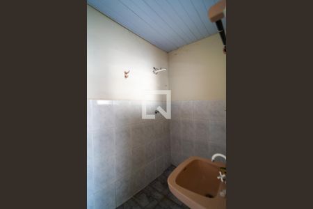 Banheiro de casa para alugar com 1 quarto, 30m² em Vila Barcelona, Sorocaba