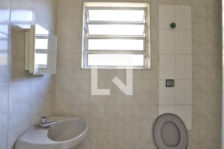 Casa à venda com 320m², 2 quartos e 2 vagasBanheiro 2