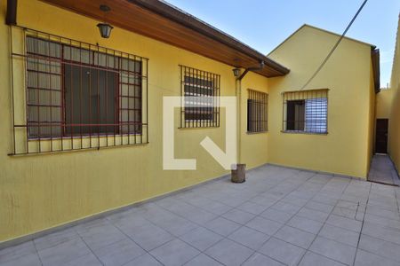 Casa à venda com 320m², 2 quartos e 2 vagasQuintal