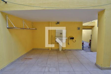 Casa à venda com 320m², 2 quartos e 2 vagasLavanderia