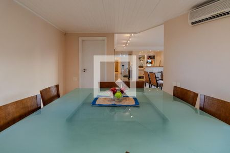 Apartamento à venda com 251m², 3 quartos e 3 vagas Apartamento à venda com 251m², 3 quartos e 3 vagasSala de Jantar