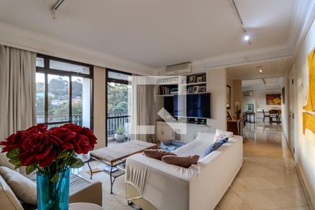 Apartamento à venda com 251m², 3 quartos e 3 vagas Apartamento à venda com 251m², 3 quartos e 3 vagasSala