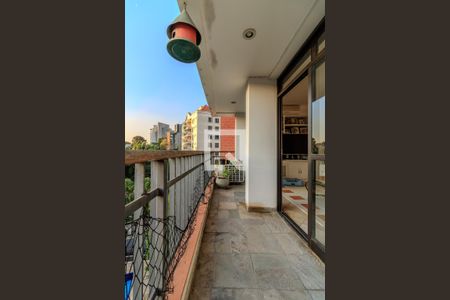 Varanda de apartamento para alugar com 3 quartos, 251m² em Real Parque, São Paulo