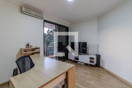 Apartamento à venda com 251m², 3 quartos e 3 vagas Apartamento à venda com 251m², 3 quartos e 3 vagasEscritório
