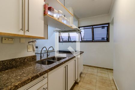 Apartamento à venda com 251m², 3 quartos e 3 vagas Apartamento à venda com 251m², 3 quartos e 3 vagasCozinha