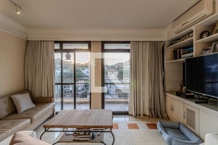 Apartamento para alugar com 3 quartos, 251m² em Real Parque, São Paulo