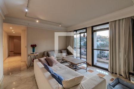 Apartamento para alugar com 251m², 3 quartos e 3 vagasSala