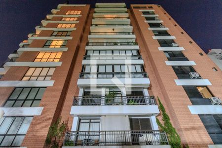 Apartamento à venda com 251m², 3 quartos e 3 vagas Apartamento à venda com 251m², 3 quartos e 3 vagasFachada